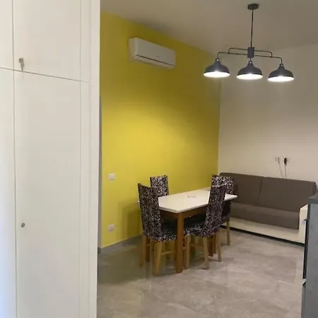 Candia House Lejlighed