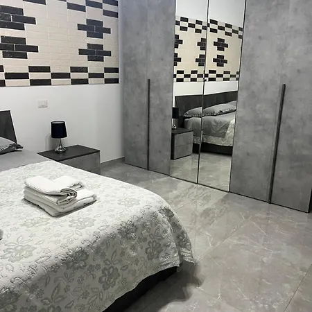 Appartement Candia House *