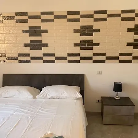 Candia House Apartman *