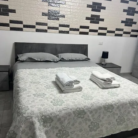 Candia House Apartment Rom